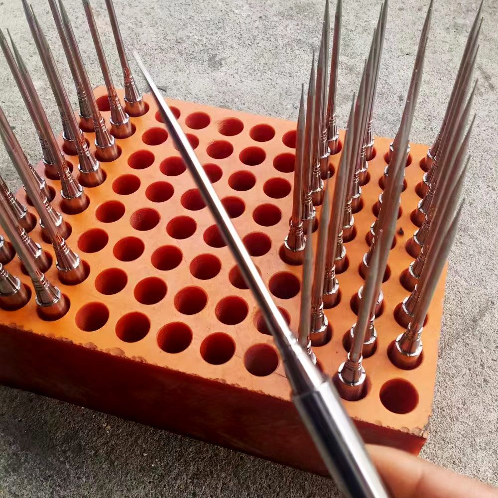 精密医疗模具镶针图片