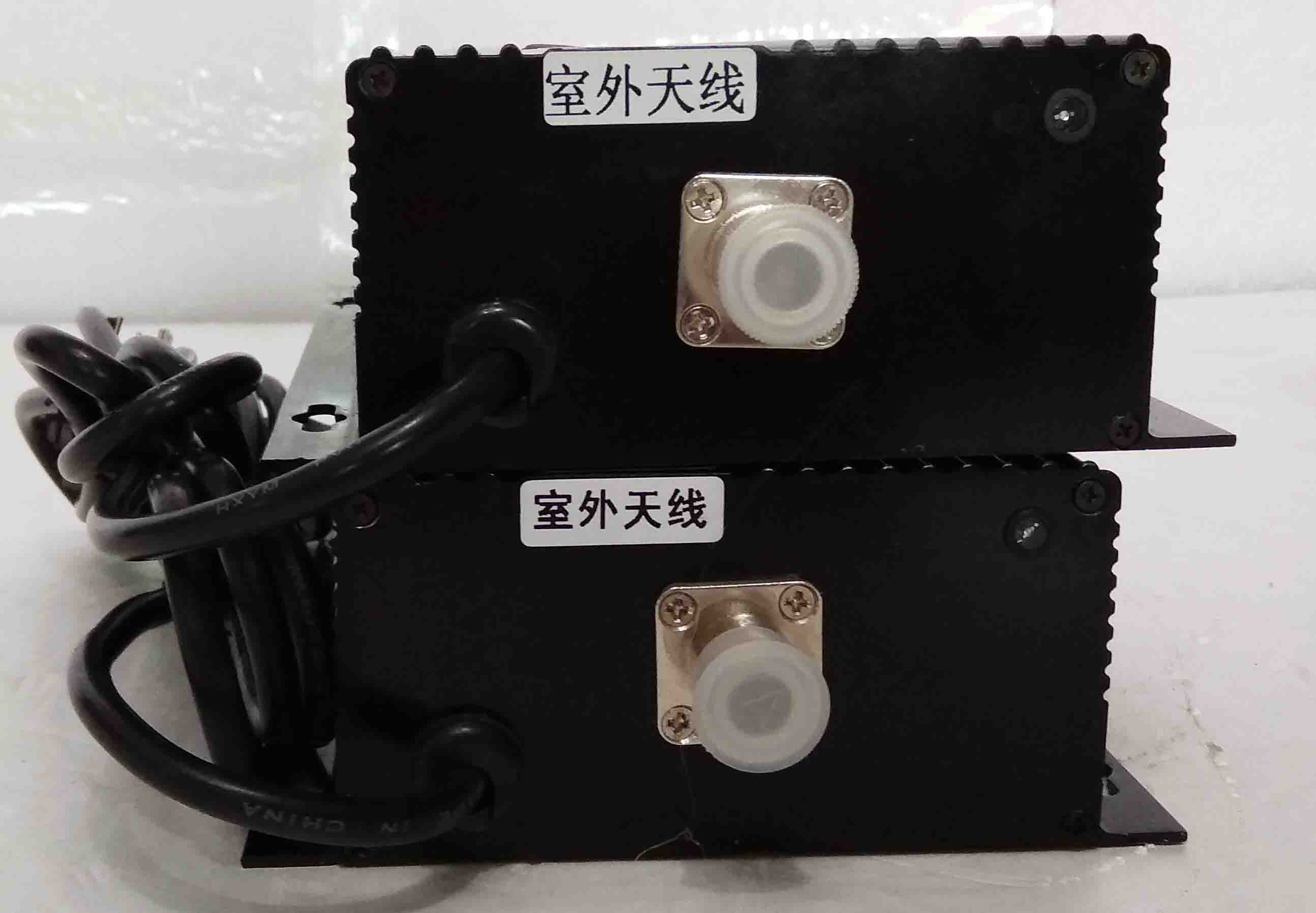 对讲机放大器 1W对讲机无线直放站图片