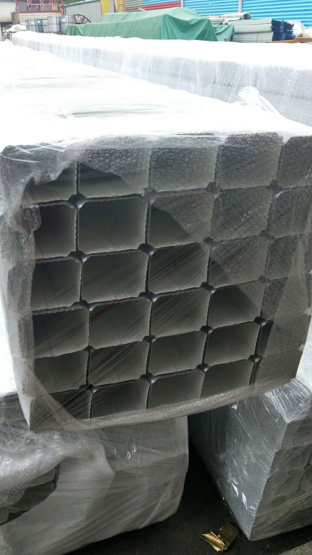 100*130彩钢落水管图片