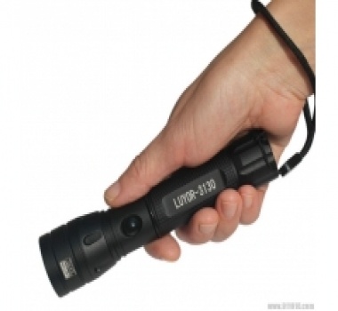 LUYOR-3130 UV LED手电筒式荧光检漏灯图片