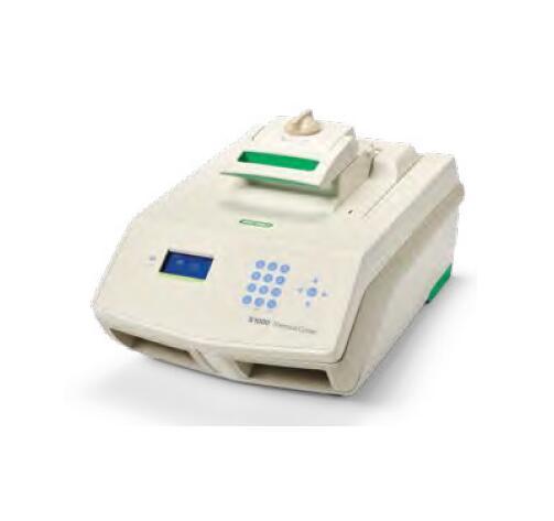 S1000™ 96孔快速PCR 仪图片