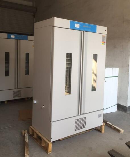 LRH-150F生化培养箱图片