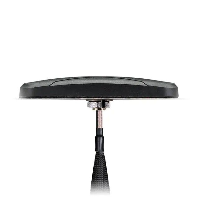 829MHz，1.575GHz，1.94GHz，2.4GHz，2.59GHz，3.45GHz，5.8GHz BEIDOU，GLONASS，GPS，LTE，WLAN 扁平杆 RF 天线 698MHz ~ 960MHz，1.71GHz ~ 2.17GHz，2.49GHz ~ 2.69GHz，3.3GHz ~ 3.6GHz 4.4dBi RP-SMA 公头，SMA 公头面板安装 MA450.K.LBICG.003图片