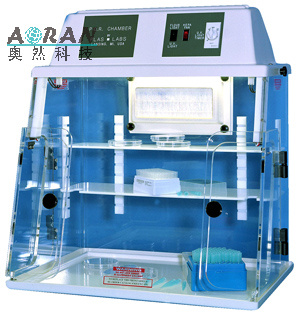 Plas-labs 825-PCR型PCR操作柜图片