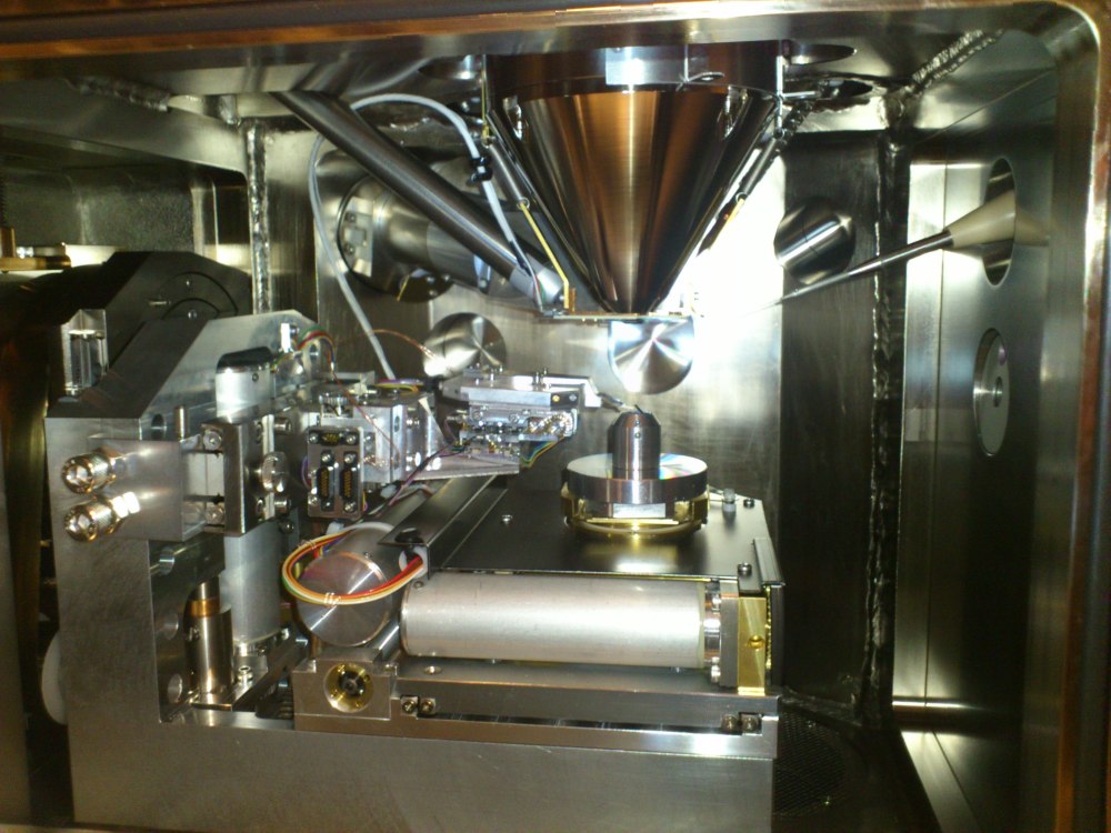 Nanonics MV4000 AFM+SEM+Raman联用系统图片