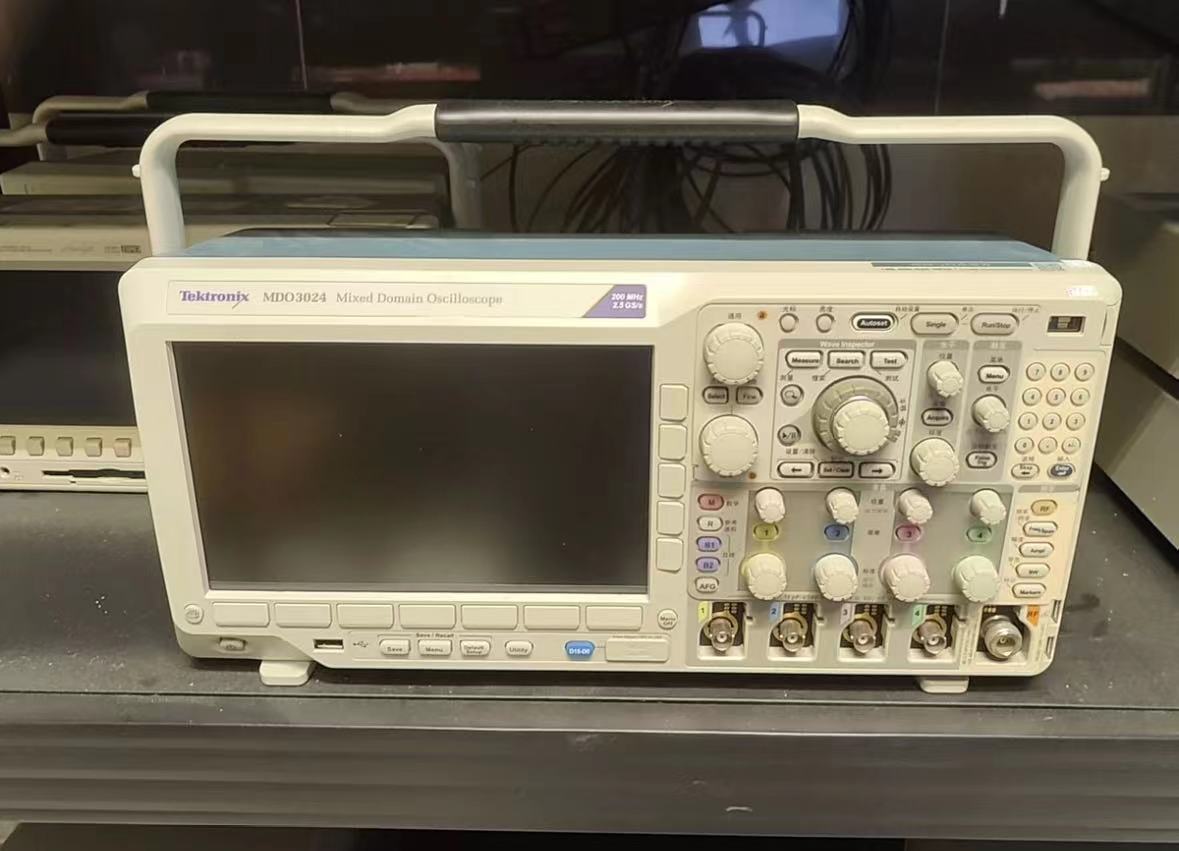 二手Tektronix泰克MDO3024混合域示波器图片