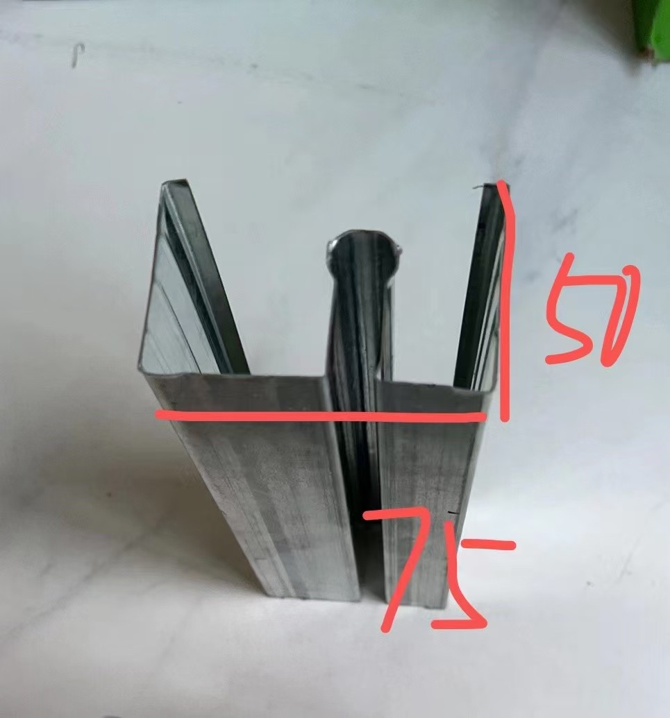 M型龙骨图片